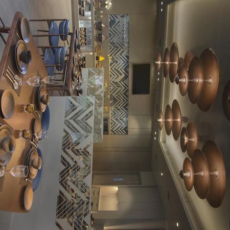 Kabir Hotel & Spa Vadodara Eksteriør billede