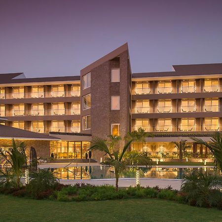 Kabir Hotel & Spa Vadodara Eksteriør billede