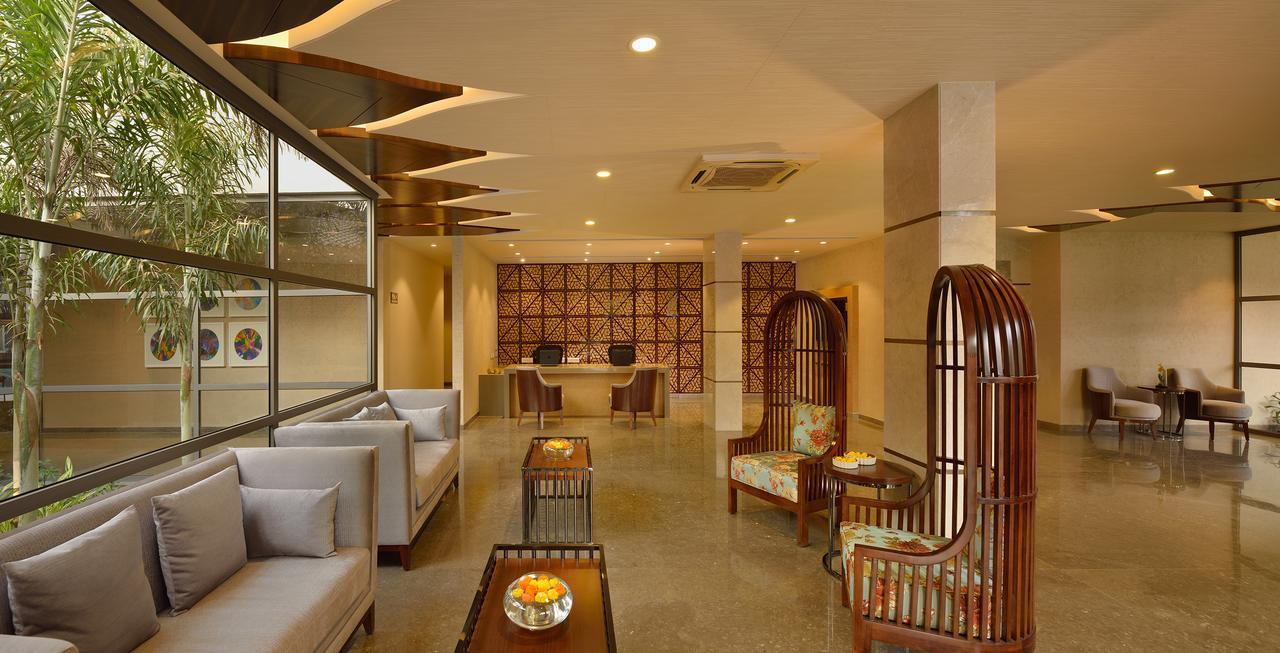 Kabir Hotel & Spa Vadodara Eksteriør billede